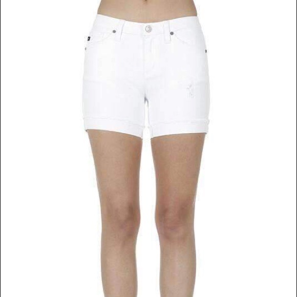 KanCan White Shorts - Picture 1 of 5